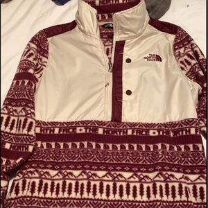Fleece North Face pullover